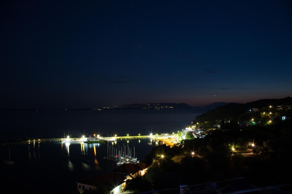 الشقق الفندقية Loutraki في  Aegean Wave - Faros المظهر الخارجي الصورة